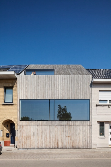 Casa de madera CM / Bruno Vanbesien + Christophe Meersman - Renovación
