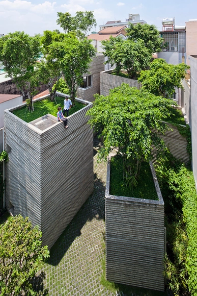 Casa de los Árboles / Vo Trong Nghia Architects - Casas