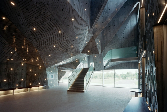 Centro Cultural Konan Ward de la Ciudad de Niigata / Chiaki Arai Urban and Architecture Design - Centro Cultural