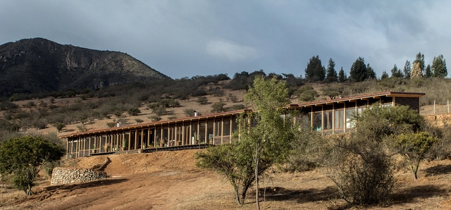 Casa Tierras Blancas / Alberto Browne + Hernán Fontaine - Casas