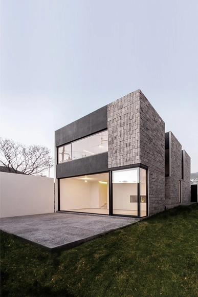 Aguazul 162 / LABarq - Casas