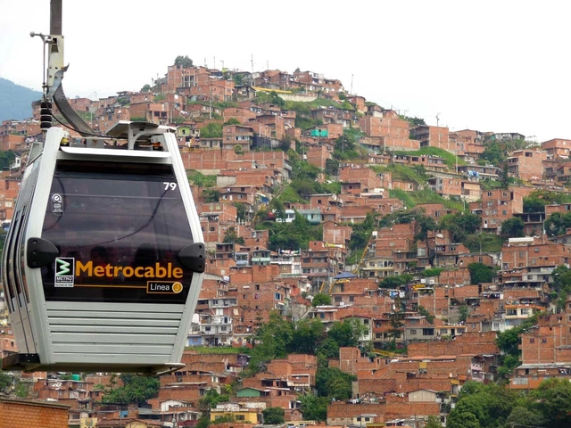 Colaboración entre sistemas territoriales complejos, diálogos entre Medellín y Valparaíso - Imagen Principal