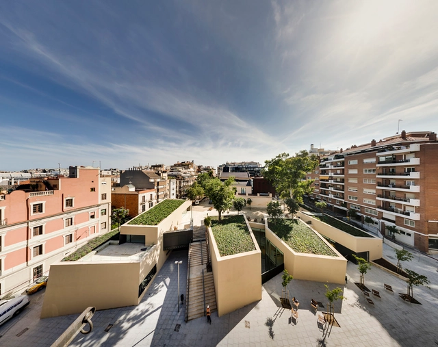 Biblioteca Joan Maragall  / BCQ Arquitectura - Bibliotecas