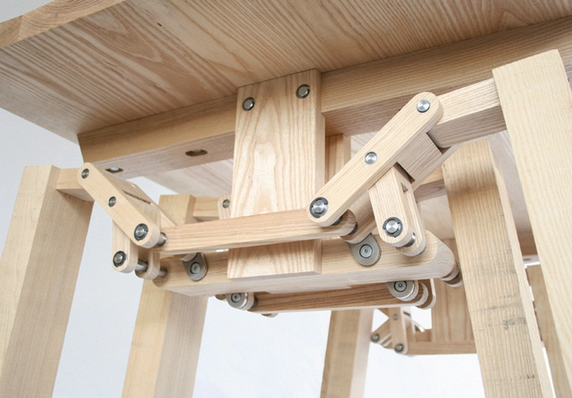 Mesa caminante / Wouter Shebulin  - Imagen Principal