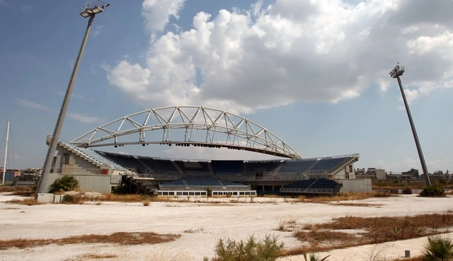 El estadio no tiene quien lo visite - Imagen Principal