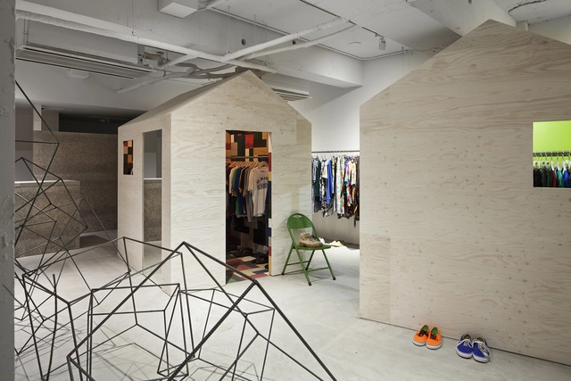 Shonen Junk / studio#201 - Retail , Door, Chair
