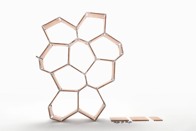 Cracked Shelf / gt2P  - Imagen Principal