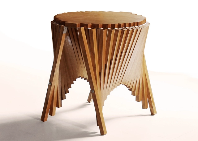Mesa Lateral Rising / Robert van Embricqs  - Imagen Principal