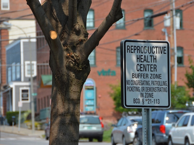 Can Architecture Make Abortion Clinics Safer? - Featured Image