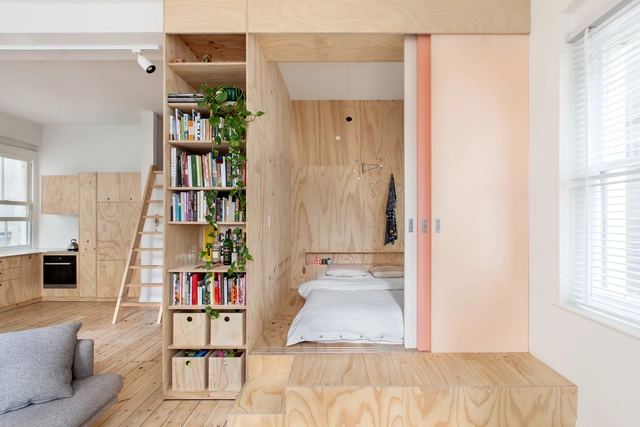 Flinders Lane Apartment / Clare Cousins - Apartment Interiors, Bedroom, Door, Beam, Bathtub, Bed