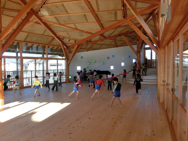 Mino Nursery School 7 / Atelier Zo - Schools , Beam