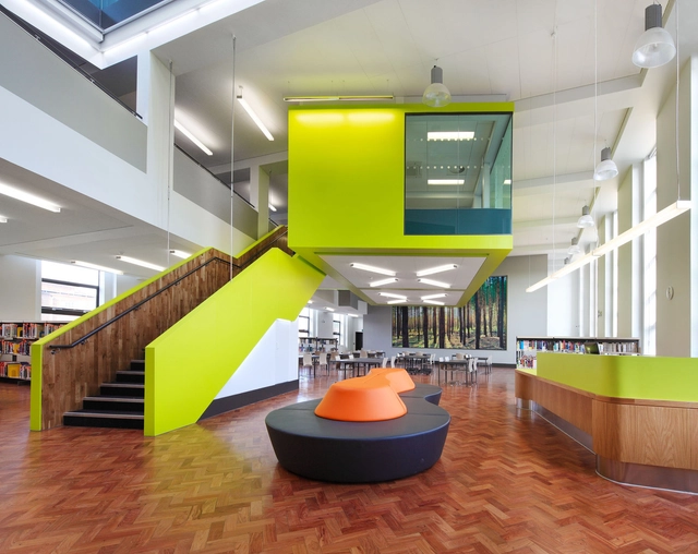 Waltham Forest College / Platform 5 Architects + Richard Hopkinson Architects - Renovation, Facade