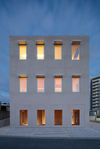 Casa em Tomigusuku / Rhythmdesign - Casas