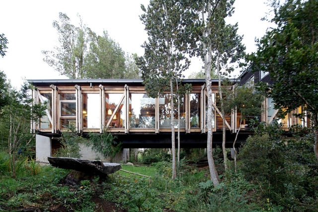 Bridge House / Aranguiz-Bunster Arquitectos - Houses