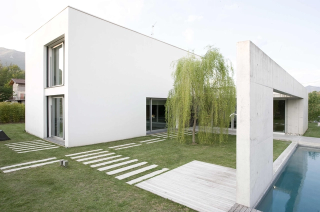 R+O House / Bianco + Gotti Architetti - Houses, Garden, Facade, Door