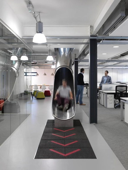 The Workshop / Guy Hollaway Architects - Interiores De Oficina