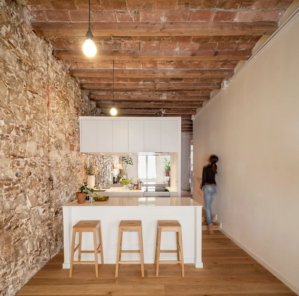 Reforma interior de un piso en Les Corts / Sergi Pons - Interiores De Apartamentos