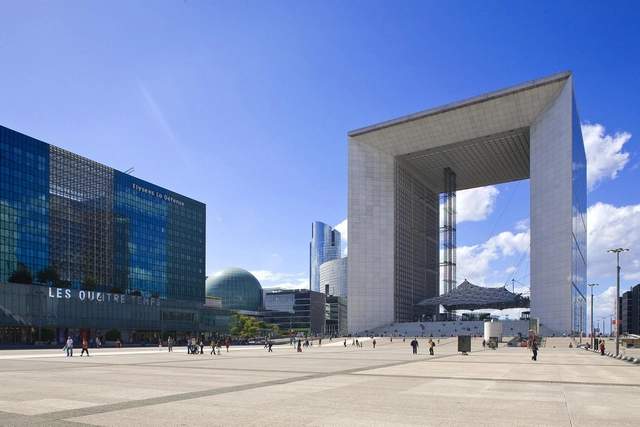 Paris' Grande Arche to get €200 million Revamp - Featured Image