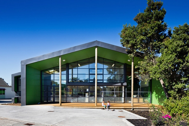 Clayton Park School Hall and Administration / S&T Wellington - Student Hall