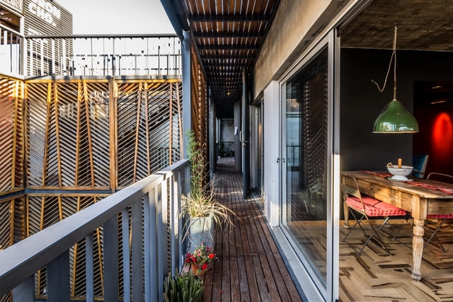 Corazón de Manzana / Pablo Dellatorre - Apartamentos, Terraza, Cierros, Barandas, Fachada, Fijación Vigas, Balcón, Mesas, Iluminación, Bancas, Sillas