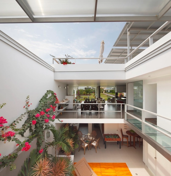Flower House / Gómez de la Torre & Guerrero Arquitectos - Casas