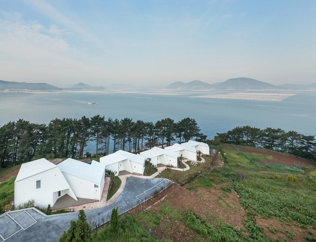 Casa Nudo / Atelier Chang - Casas