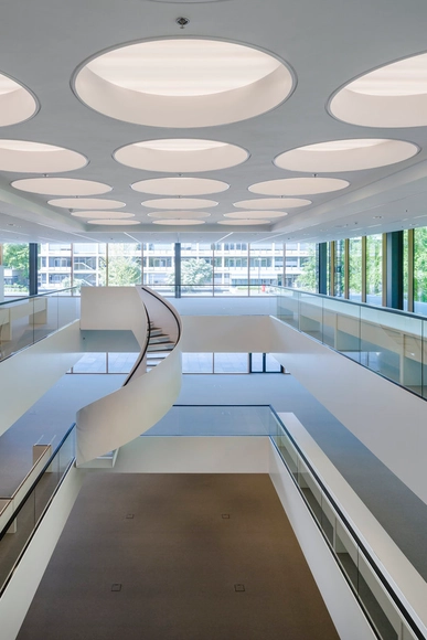 Edificio Grotius de la Universidad de Radboud Nijmegen / Benthem Crouwel Architects - Universidad