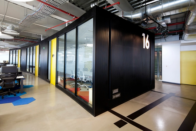 Grupo CP / SPACE - Interiores De Oficina