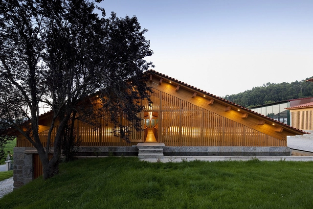 Bodega Casa da Torre / Carlos Castanheira - Viña