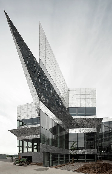 Casa dos Policiais / Coll-Barreu Arquitectos - Delegacia De Polícia