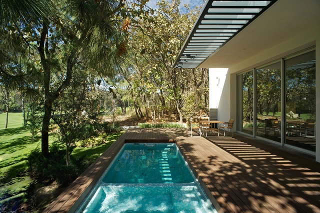 Casa En El Bosque / Agraz Arquitectos SC - Casas, Jardín, Fachada, Iluminación