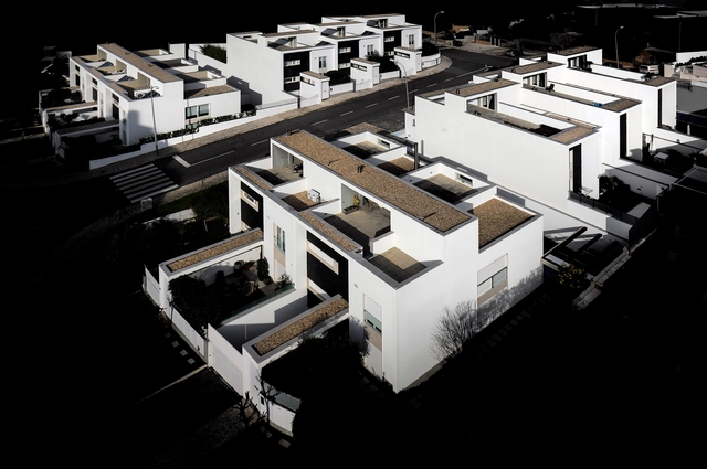 11 moradias em Murtal / ARX Portugal Arquitectos - Habitação Coletiva
