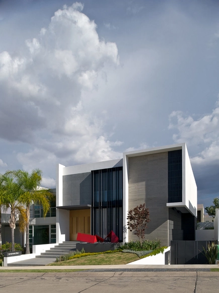 Casa V / Agraz Arquitectos - Casas, Fachada