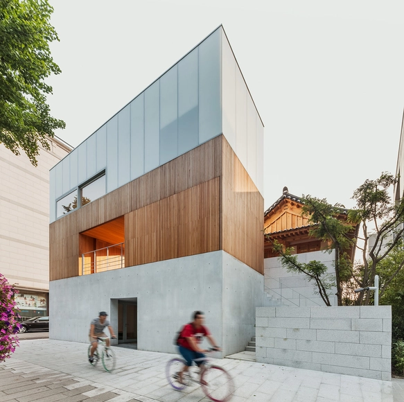 Edifício Arumjigi / Kim Jongkyu + m.a.r.u.network - Centro Cultural