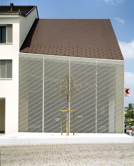 BLKB - Renovación y Extensión / Nissen & Wentzlaff Architekten - Banco