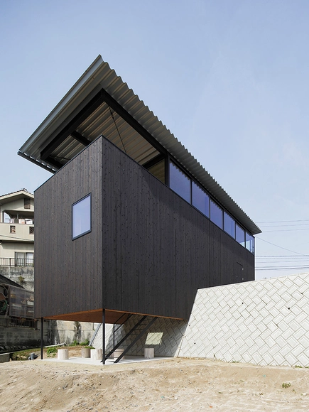 Casa em Miyake / Hidetaka Nakahara Architects + Yoshio Ohno Architects - Casas