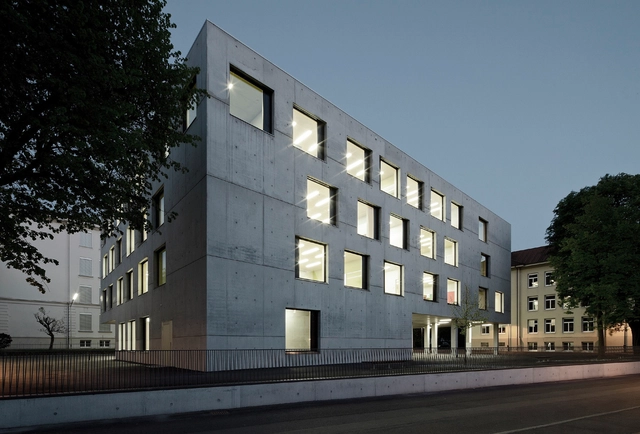Centro de educación especial en Dornbirn / Marte Marte Architekten - Arquitectura Educacional