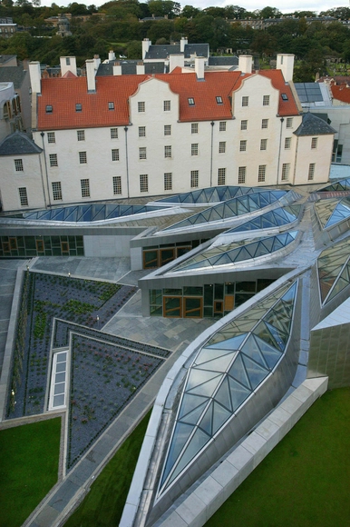Clásicos de Arquitectura: Edificio del Parlamento Escocés / Enric Miralles  - Otros Edificios Gubernamentales