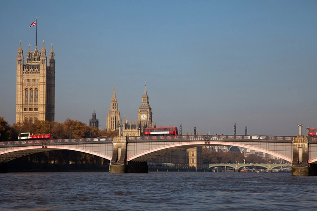 UK Politicians Invited to Workshop to Learn About Architecture - Featured Image