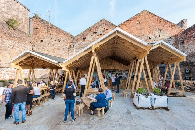 Constellations Bar / H. Miller Bro - Restaurants & Bars, Facade, Beam