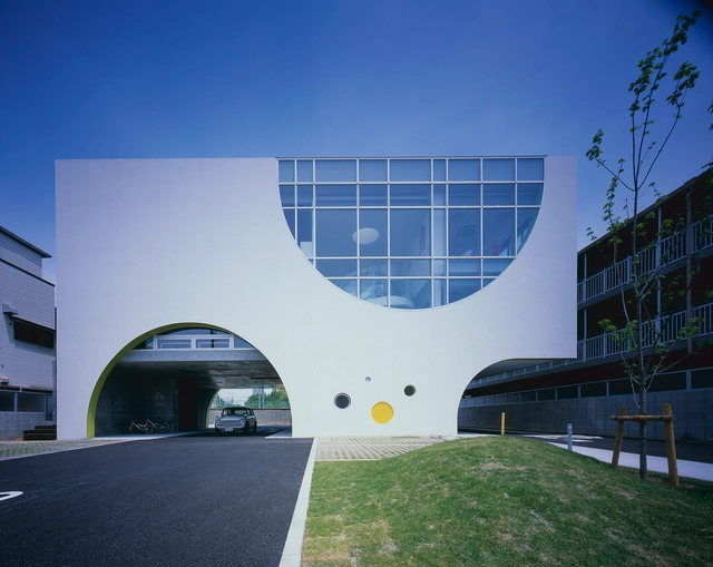 White Rose School / Naoko Horibe Associates - Classrooms, Facade, Arch