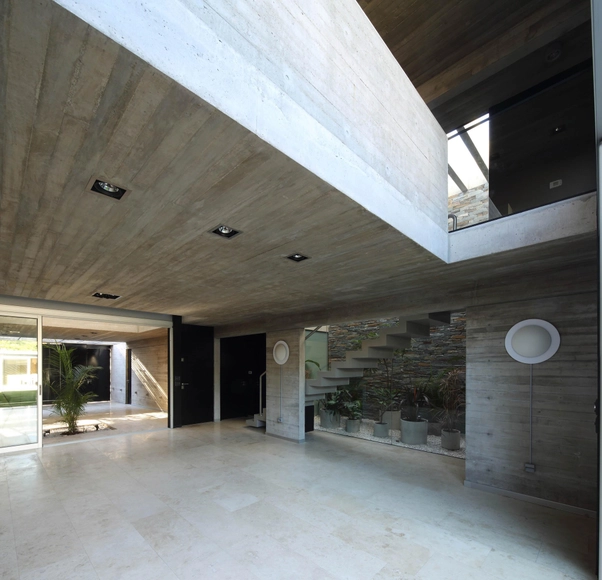 Casa Beiró / Proyecto C - Casas