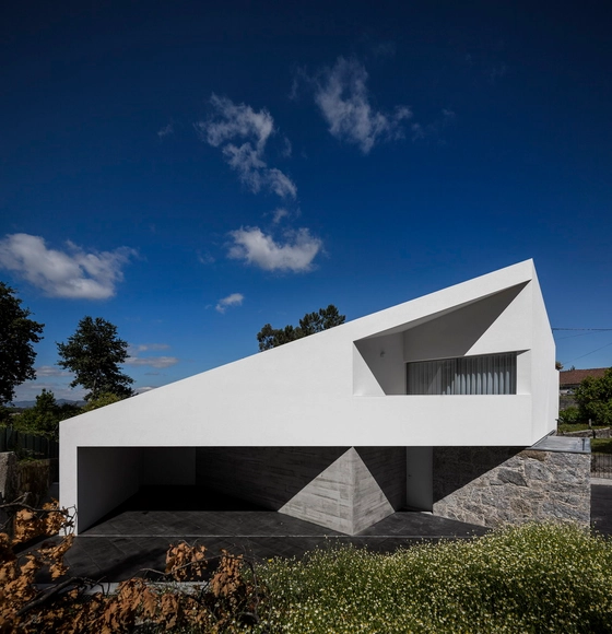 Casa Taíde / Rui Vieira Oliveira + Vasco Manuel Fernandes - Casas