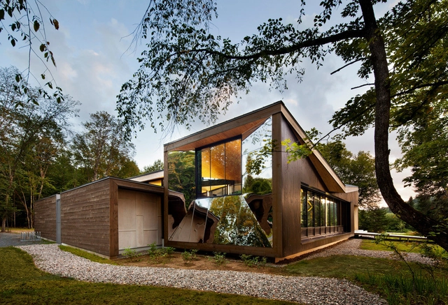 Discovery Centre for the Mont-Tremblant National Park / Smith Vigeant Architects - Visitor Center, Garden, Stairs, Facade, Forest