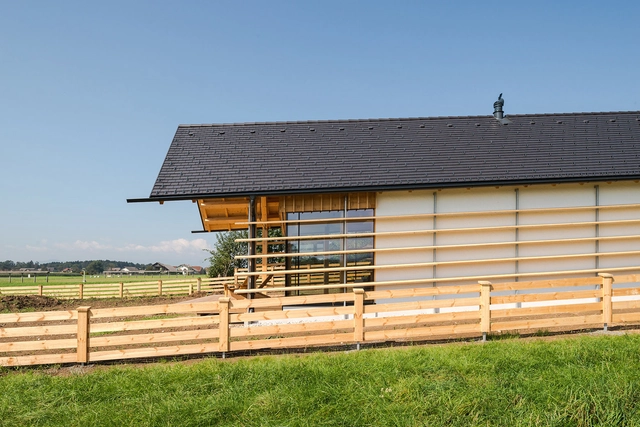  Una casa para los mejores años / Biro Gašperič - Casas