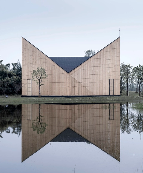 Capilla del Jardín de Nanjing Wanjing / AZL Architects - Capilla