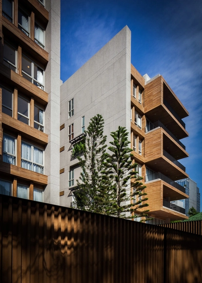 Residencia pino alto  / Vin Varavarn Architects - Apartamentos