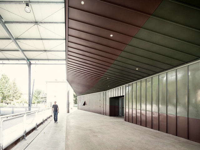 Polideportivo Filiput / Waltritsch a+u - Recreación Y Entrenamiento