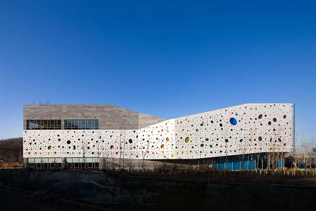 Incheon Museo de la Ciencia para Niños / HAEAHN Architecture + Yooshin Architects & Engineers + Seongwoo Engineering & Architects - Centro De Ciencias