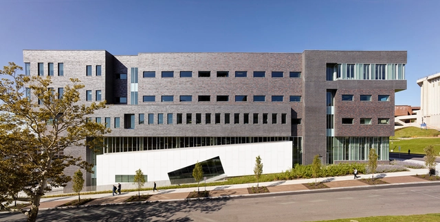Dineen Hall at Syracuse University College Of Law / Gluckman Tang Architects - Exterior Photography, University, Facade